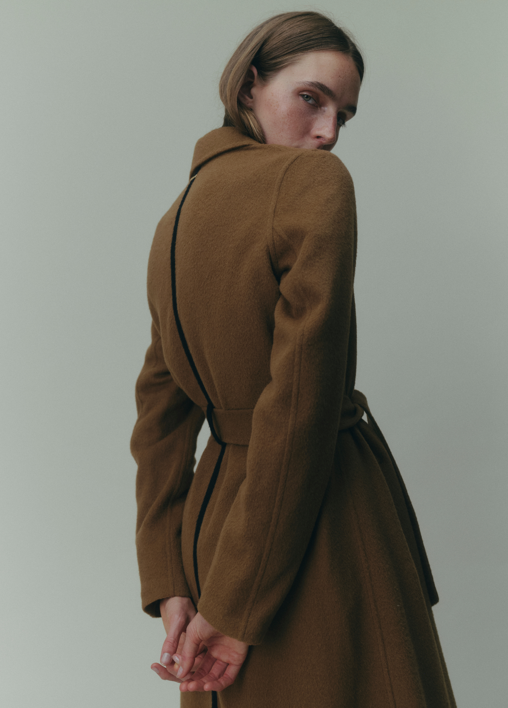 HARA LINE TRENCH COAT - CAMEL