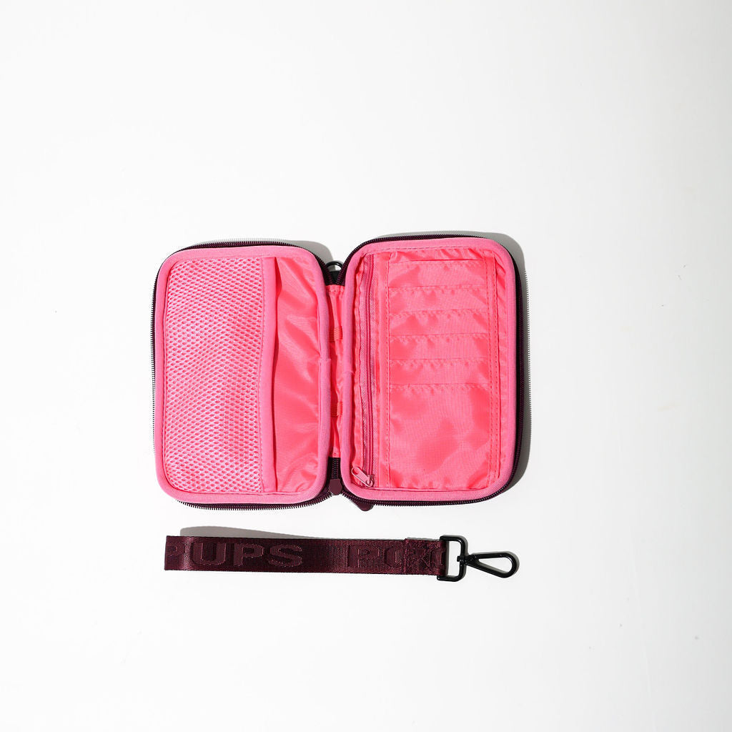 PASSPORT WALLET BERRY