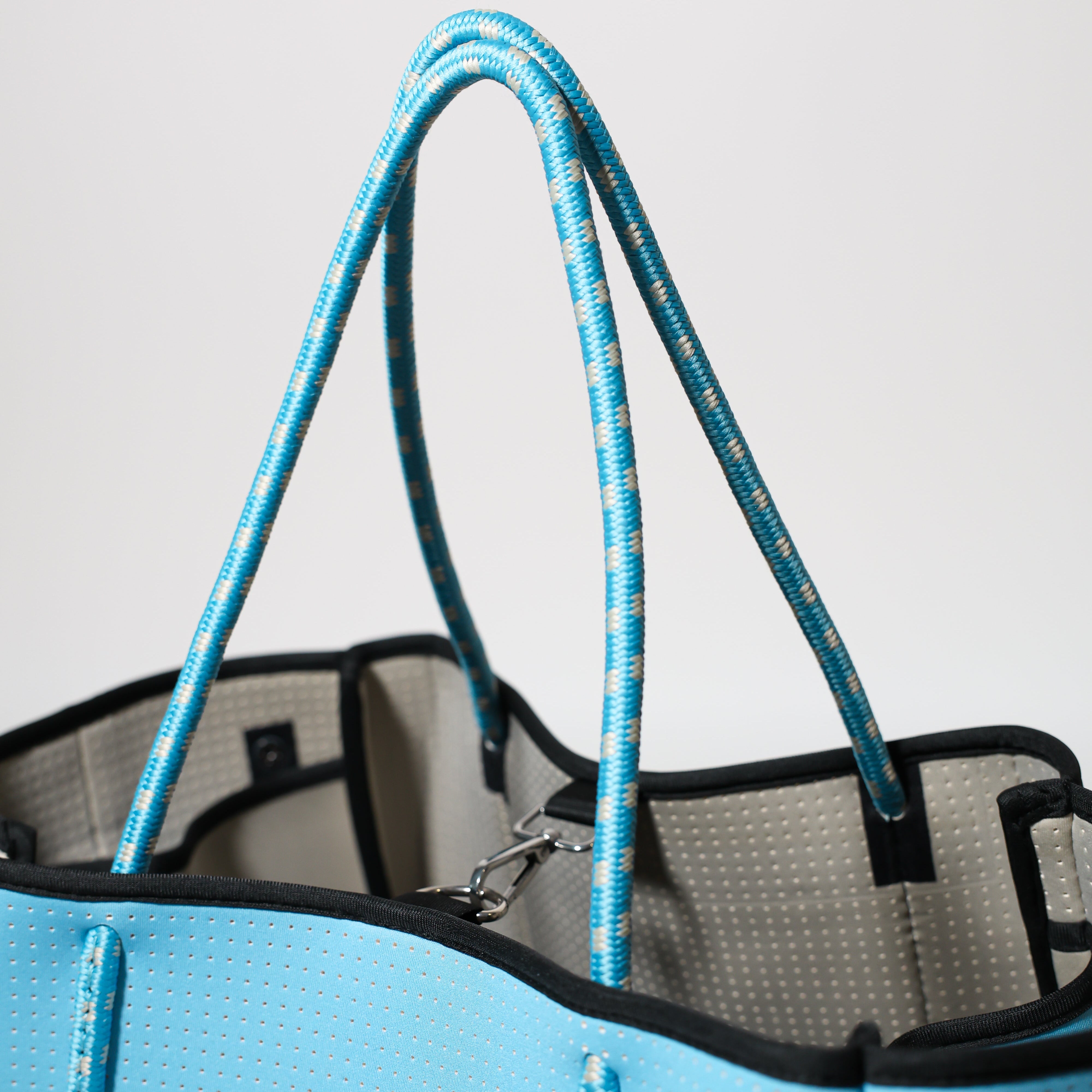 EVERYDAY TOTE POWDER BLUE