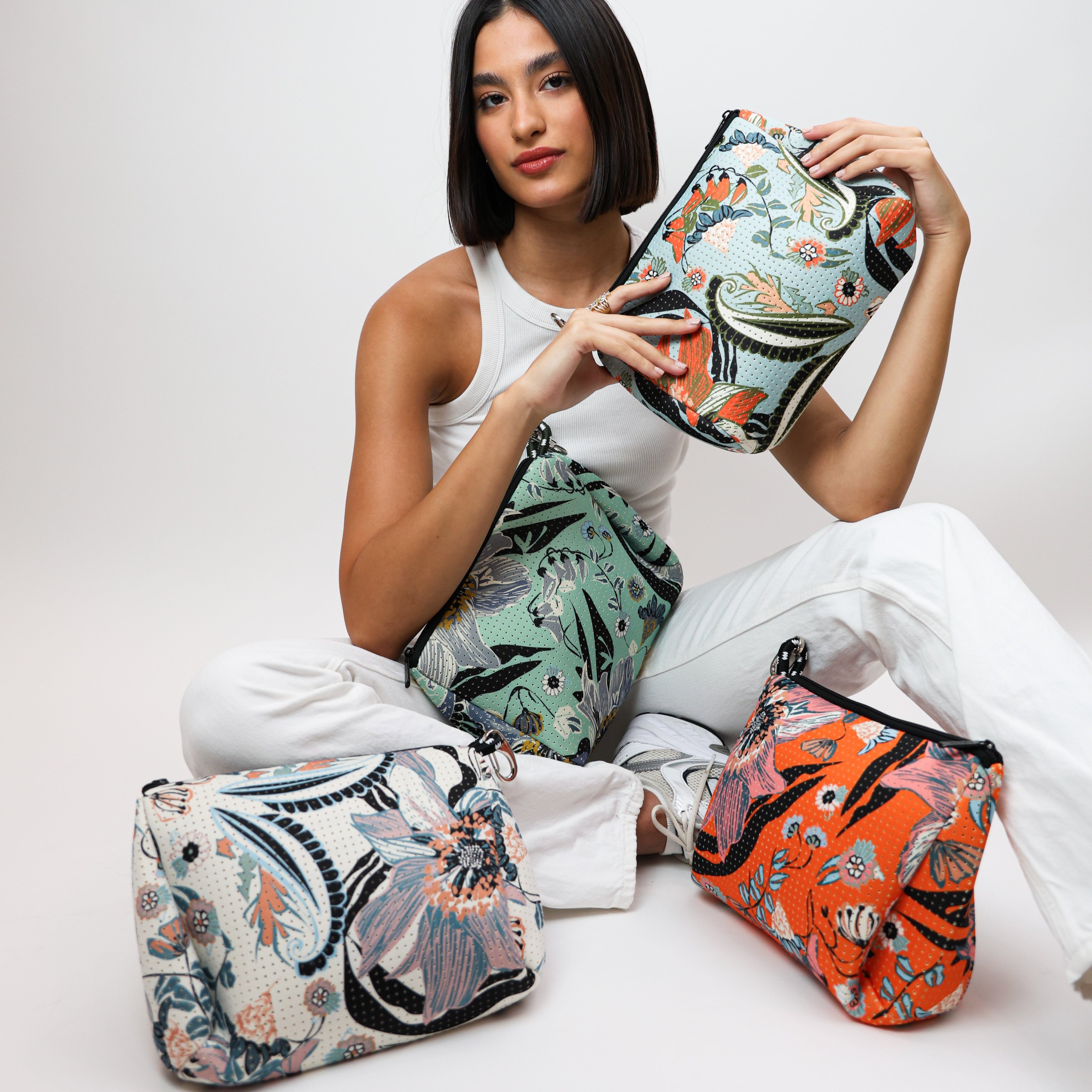 ESSENTIAL POUCH BLOSSOM ORANGE