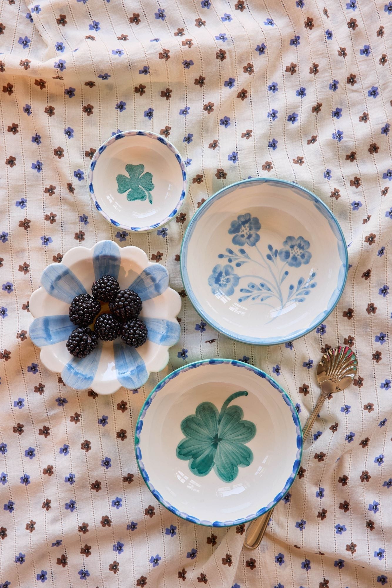 Ceramic Bowl with Hand-painted Blue Flowers - Green - 10.14 oz