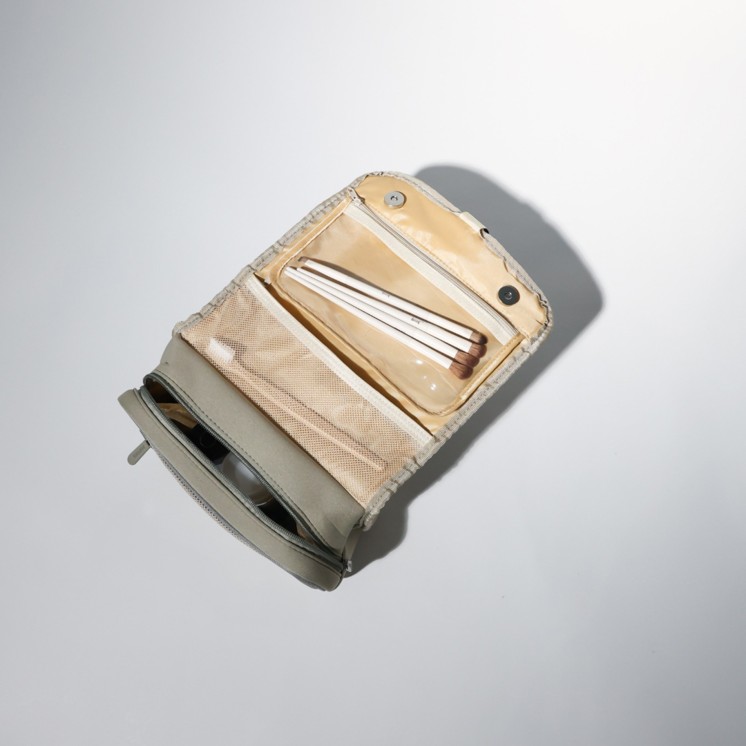 TOILETRY BAG TAUPE