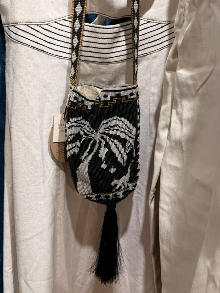 La Mochila Beads · Cocora negra