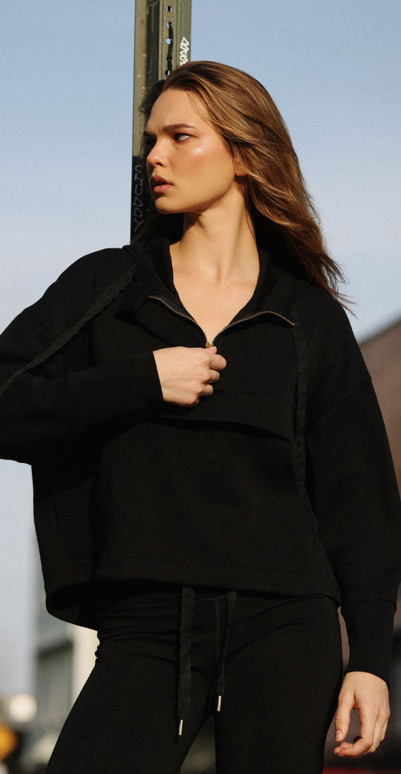 ONYX RAINCOAT
