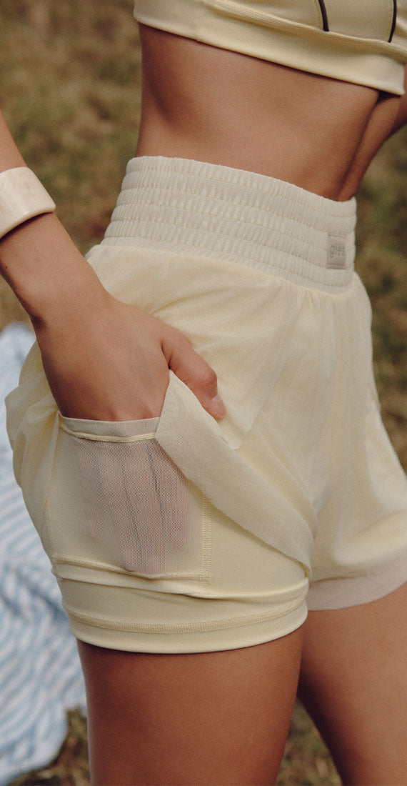 LEMON  BALLERINA MESH SHORTS