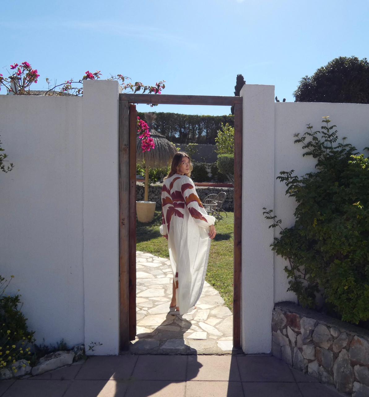 Hojarasca Linen Maxi Dress / Fuchsia Palm