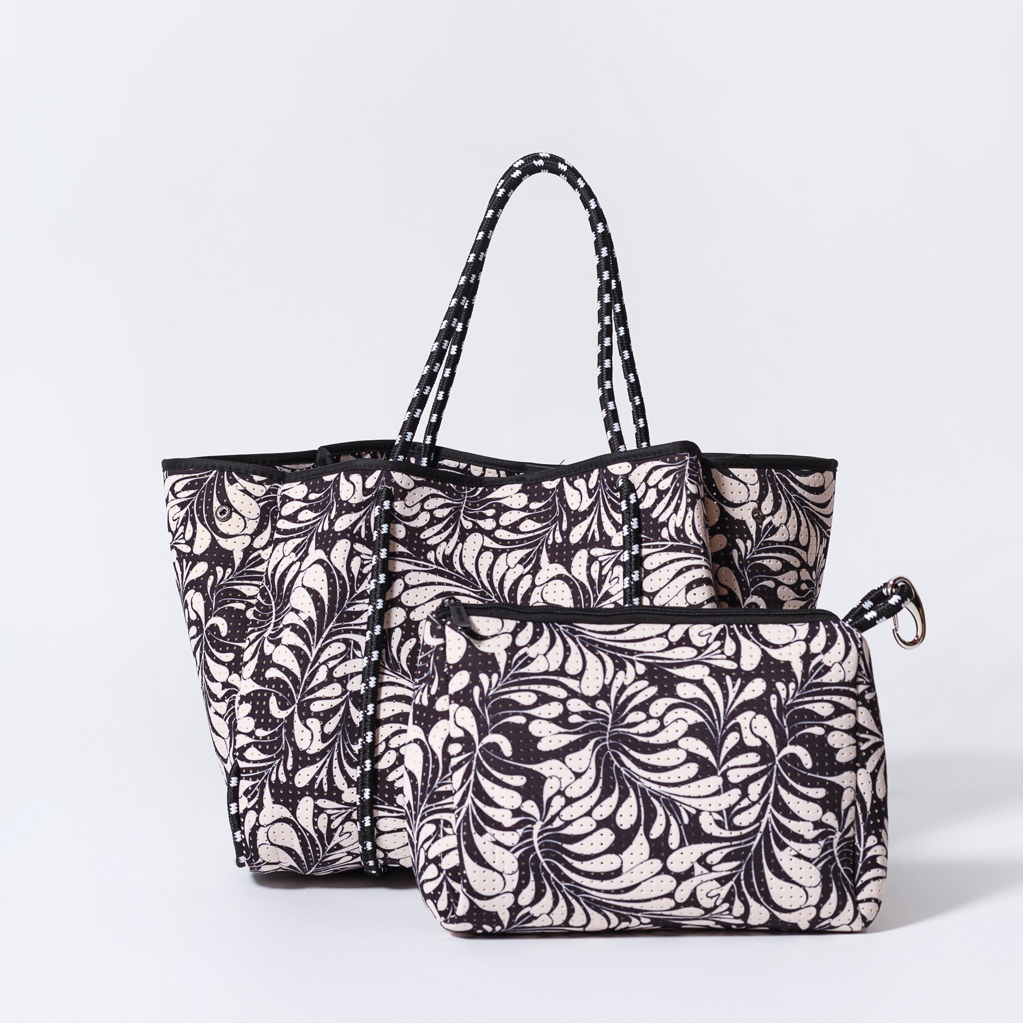 ESSENTIAL POUCH PALM DREAMS BLACK