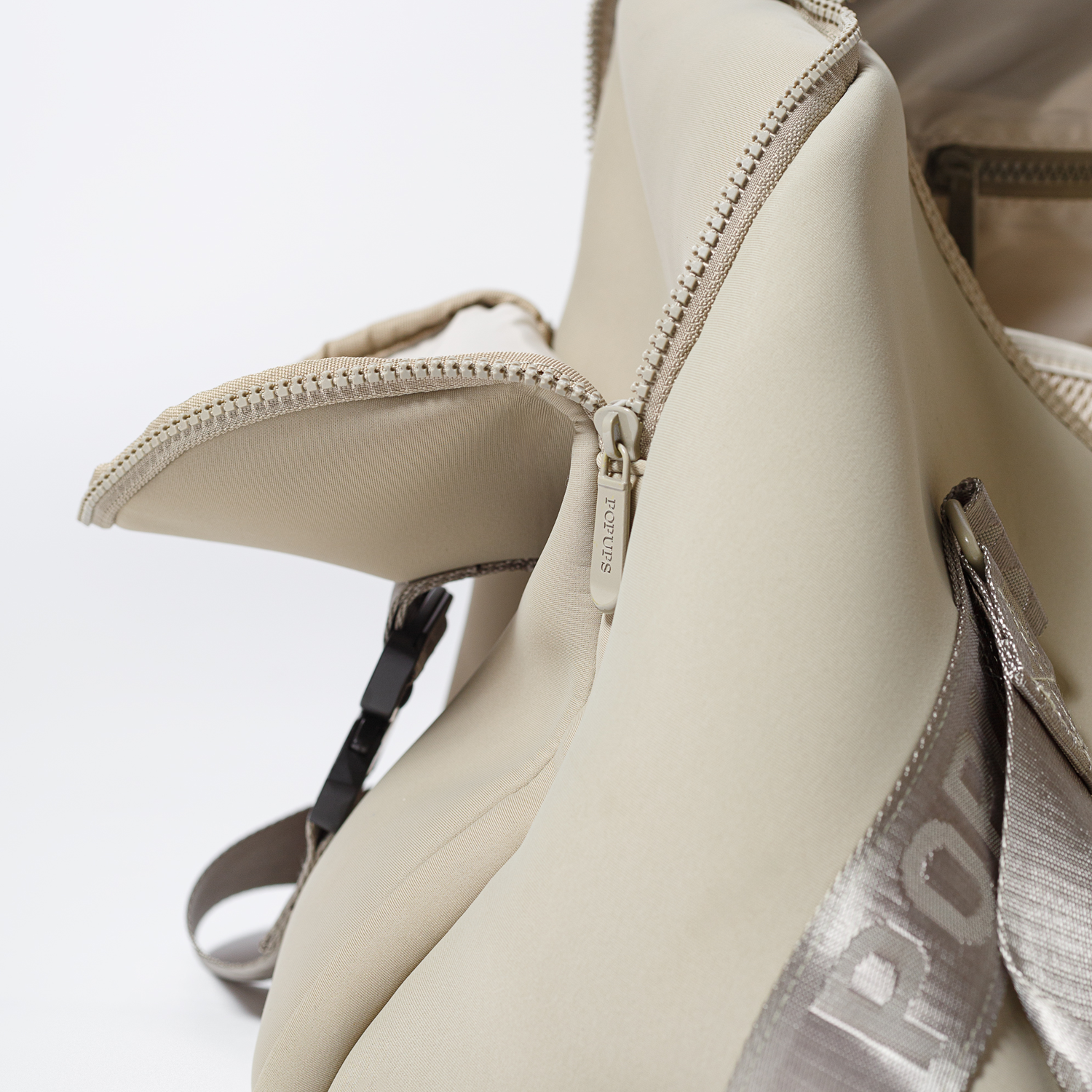 WEEKENDER TAUPE