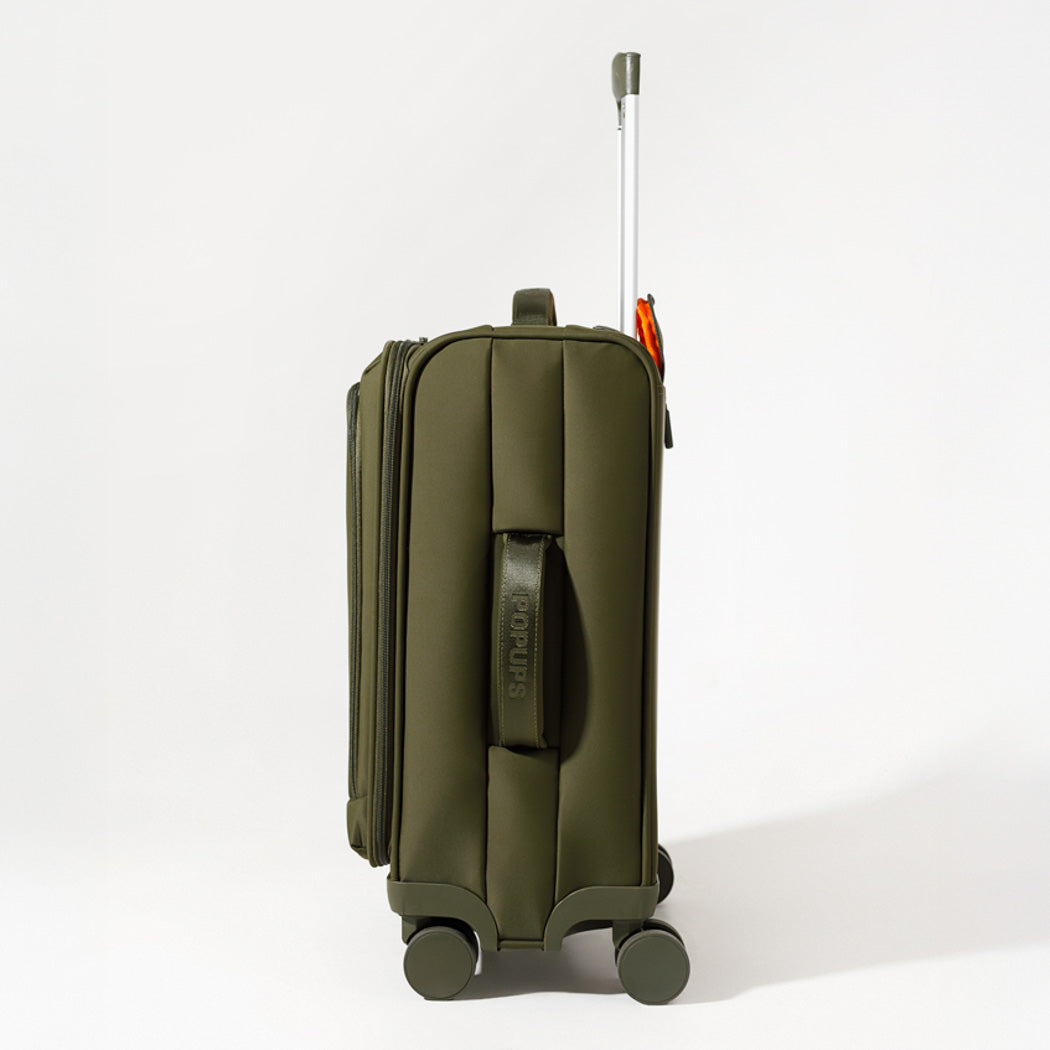 CARRY ON SAFARI