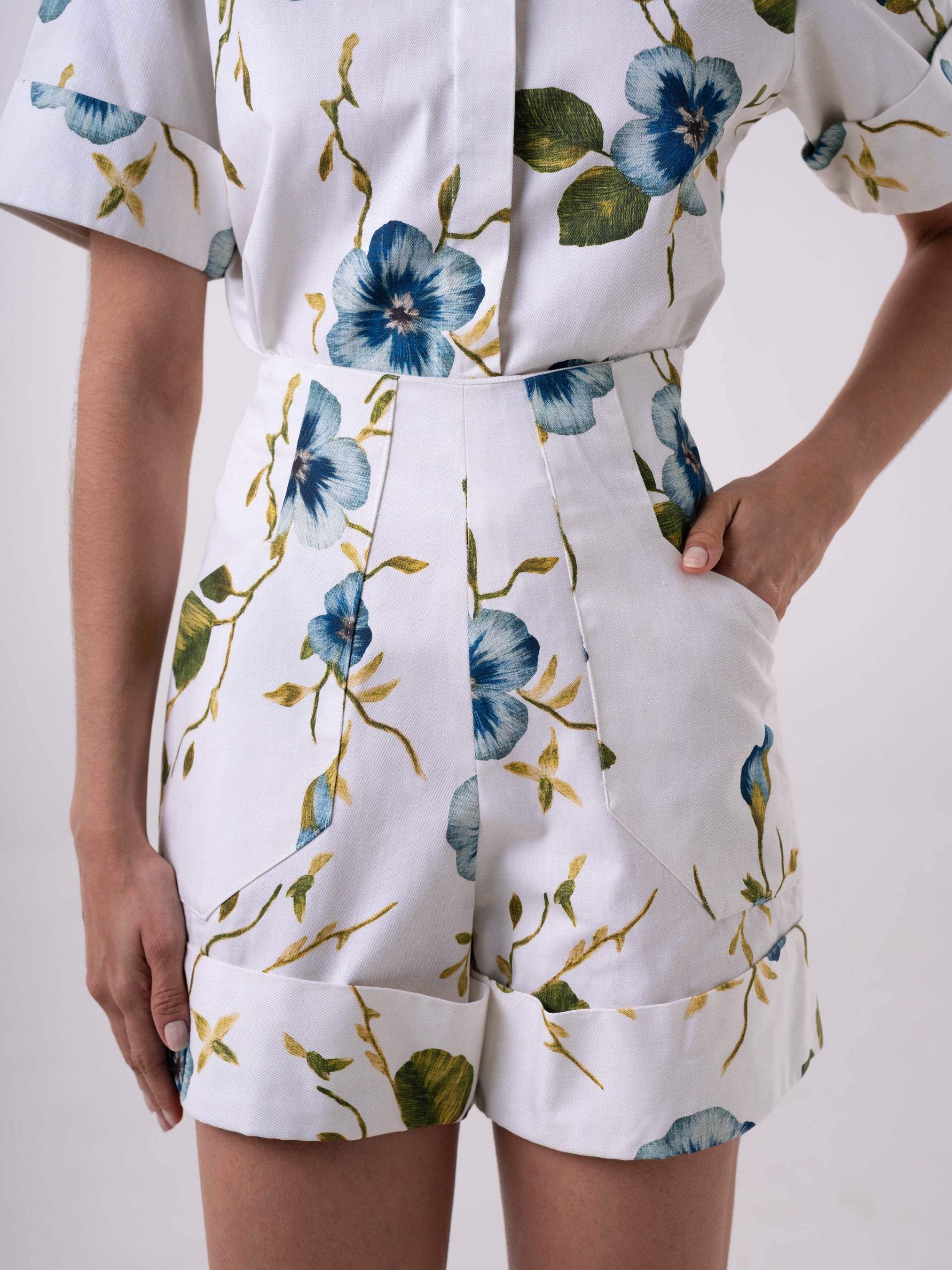 ALMA SHORT