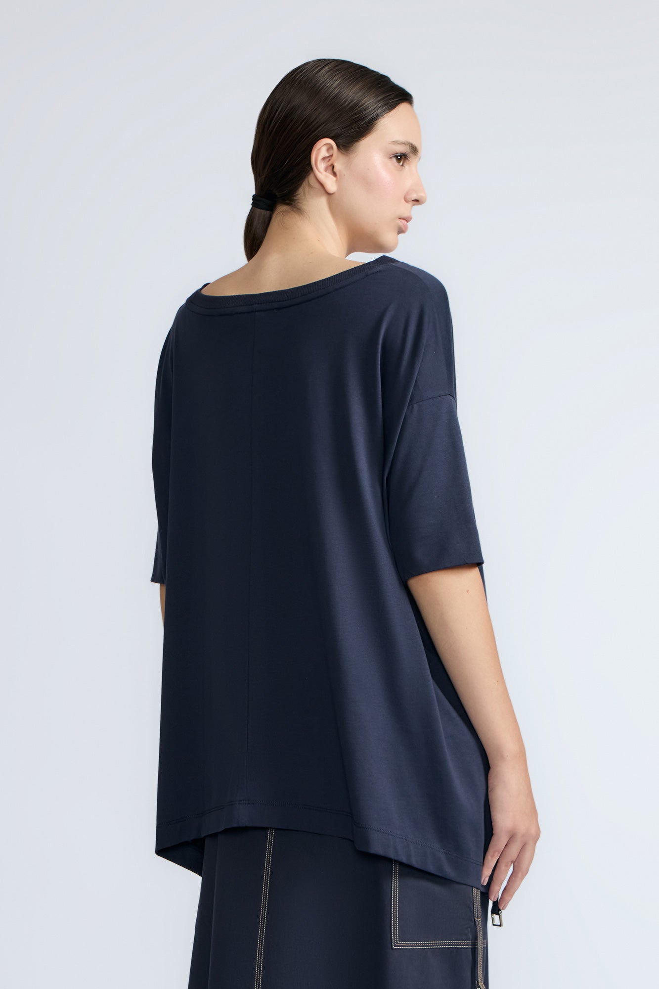 Amaya Asymmetric Cotton Top | Navy