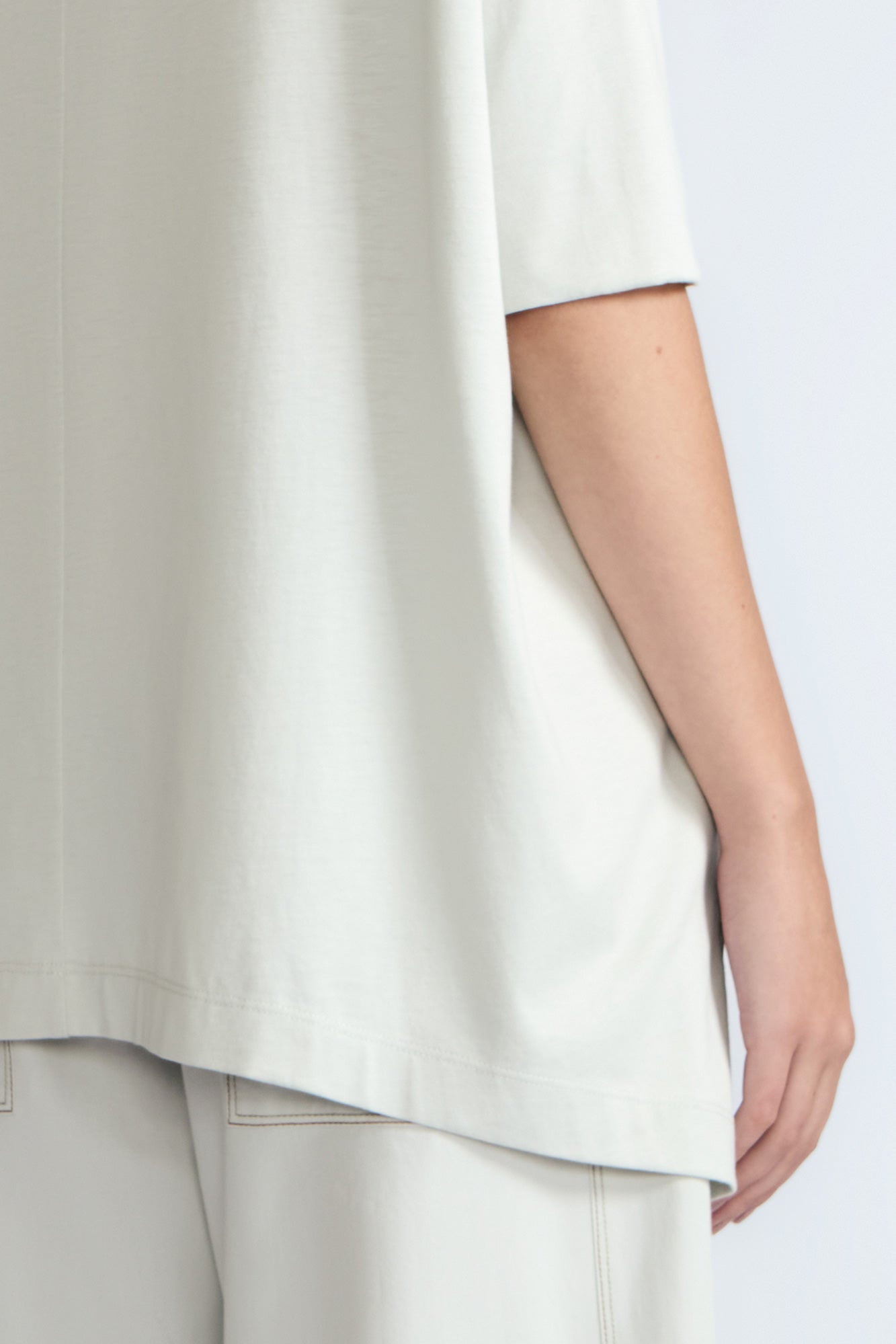 Amaya Asymmetric Cotton Top | Silver