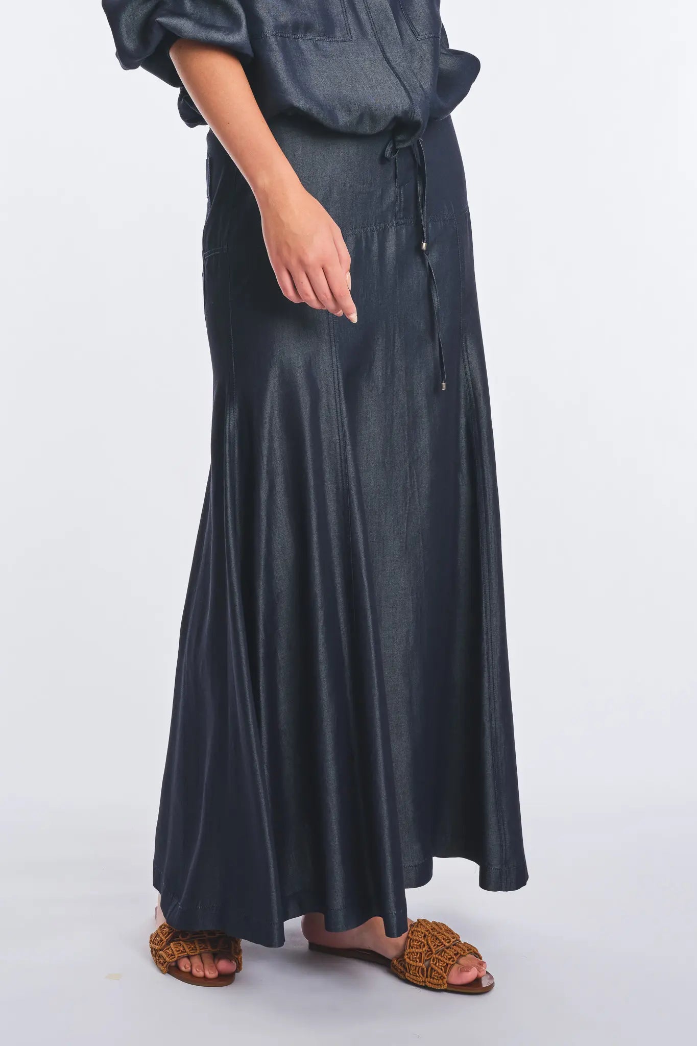 Berna Denim Tencel Midi Skirt | Navy