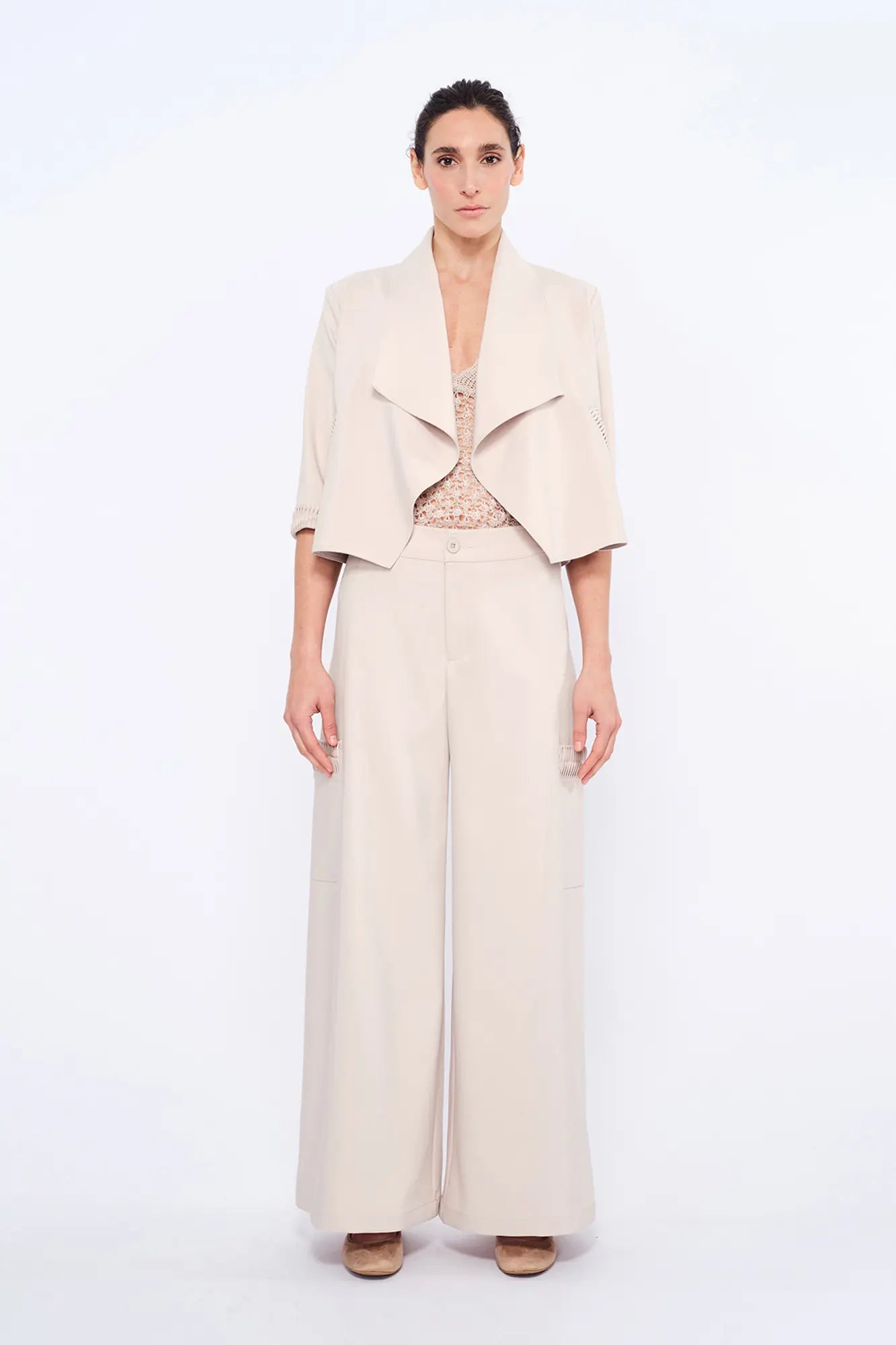 Daysi Ruched Detail Trouser | Ecru