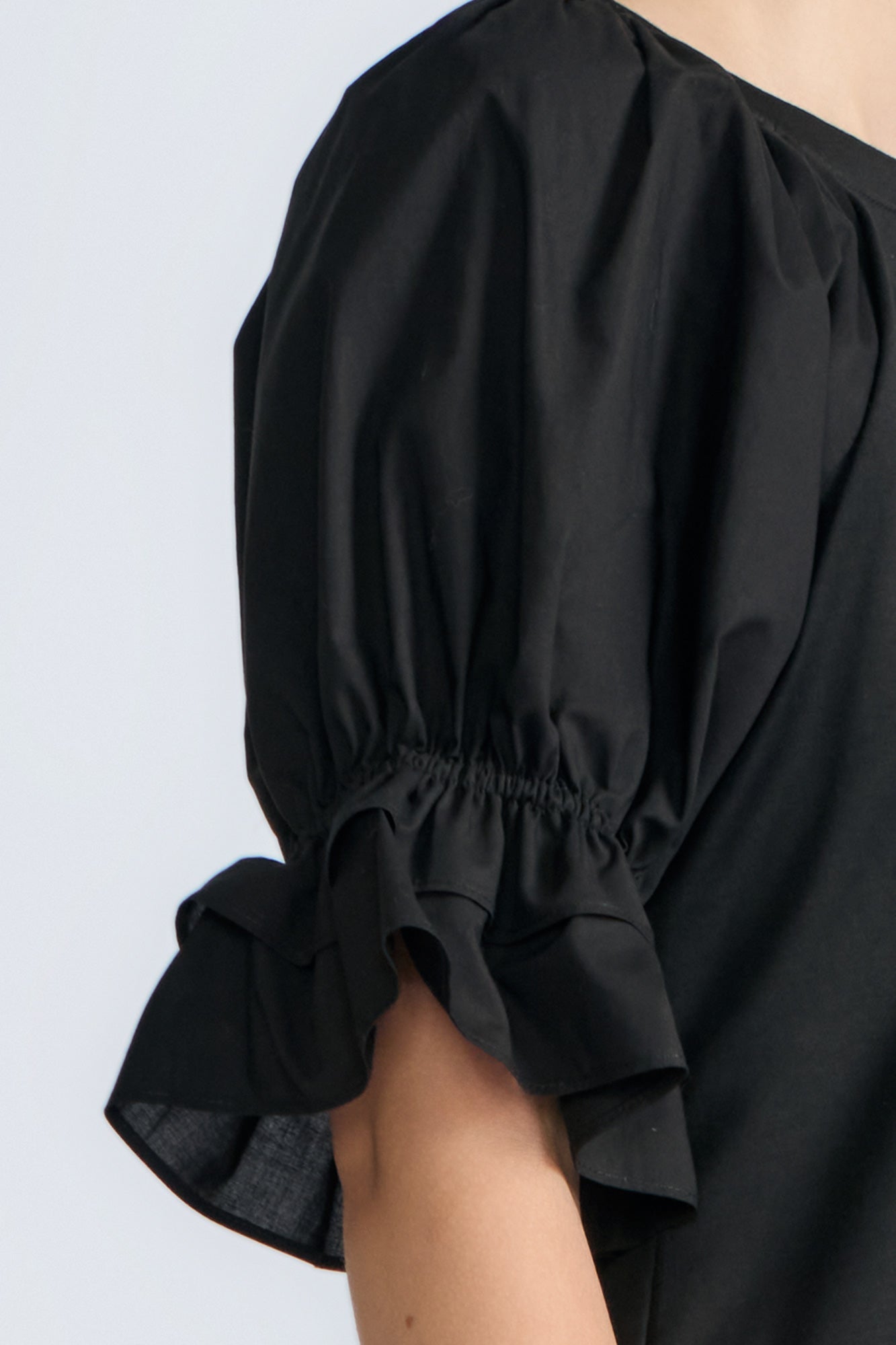 Nery Balloon Sleeve Cotton Top | Black