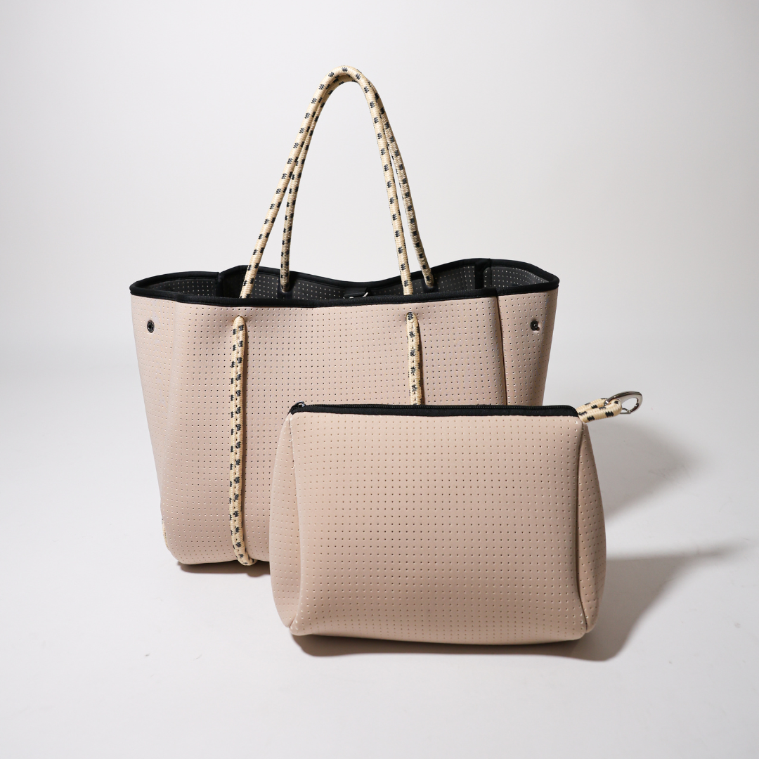 ESSENTIAL POUCH LATTE