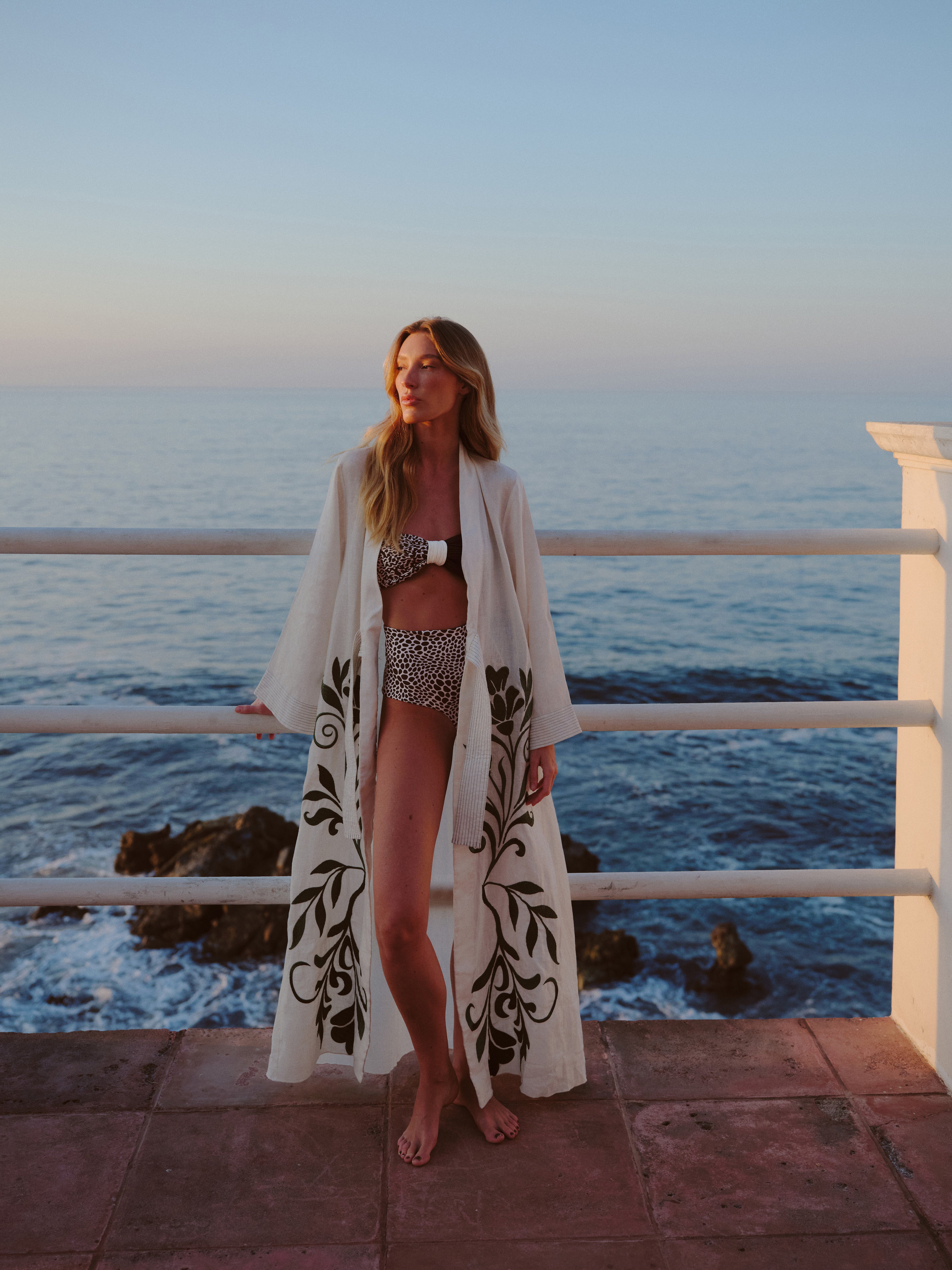 Rafaela Embroidered Kaftan / Ivory Green Buganvilias